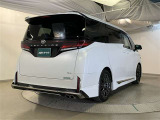 走りにこだわりながら収納力も持ち合わせたお車です。荷物を載せて軽快なドライブを楽しめますよ♪