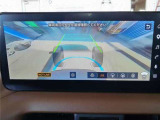 クルマの下が見える【インビジブルフードビュー】