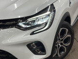 ●LEDヘッドライト:夜間走行時も良好な視界を確保し安心して運転できる高輝度LEDヘッドライトを装備!点灯速度が早く、消費電力も抑えられています。