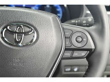 設定した速度内で、前方車両との距離を保ちながら加減速をしてくれます。高速道路での長距離移動が楽になりますよ♪