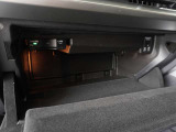 ご納車前に行います点検100項目におきまして、専用のテスターやツールを用いて細かな診断を行います。