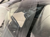 安心のドライブレコーダー付。映像・音声などを記録する自動車用の車載装置です。事故の際の記録はもちろん、旅行の際の思い出としてドライブ映像を楽しめます。