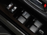 電動格納式ドアミラー・パワーウインドウを装備しています。