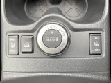 【オールモード4&times;4】2WD/4WDモードを手軽に切り替え可能。燃費重視の2WD、スタック時に役立つLOCK、AUTOモードでは4WDの配分を自動で調整し、路面状況を問わず安定した走りをサポート。