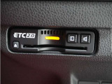 ◆ETC2.0装着◆進化したドライブ体験。料金収受システムだけだったETCが生まれ変わって、高速道路を賢く使うETC2.0に進化しました。多彩な情報サービスが便利で快適なドライブ体験を提供します。