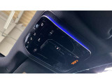 【24時間緊急通報・故障通報サービス】事故の際、エアバッグ等が作動すると自動で緊急通報を発信します。車両故障で走行不能になる等の問題が発生した場合、ボタンを押してサポートセンターに連絡出来ます。