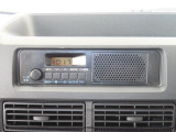 AM/FMラジオ付き。日本語表示です。ラジオで休憩を楽しんだり交通渋滞や天気などの情報を取り入れられます。