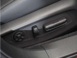 ◆運転席8ウェイパワーシート+運転席4ウェイ電動ランバーサポート◆シートポジションの調節が電動でできます。腰部をしっかりと受け止めるランバーサポートも装備!長時間のドライブでも疲れにくい姿勢をキープ。