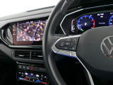 設定したスピードを上限に自動で加減速をし、一定の車間距離を保つ事で長距離運転の疲労を軽減する【ACC】が装備。