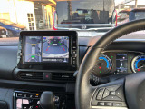 上空から見下ろしたような表示で車両感覚のつかみやすい『アラウンドビューモニター』に移動物検知警報(MOD)があり更に安心です。