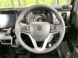 【純正革巻きステアリング】上質な革を使用することで、手にしっかり馴染みとても運転しやすいハンドルです♪