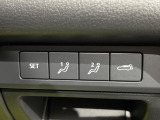 【パワーバックドア】スマートキーや運転席のボタンを押すだけでリアゲートが自動で開閉します!荷物を持っている時や、高い位置にあるバックドアを閉める際に便利な機能です♪