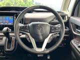 【純正革巻きステアリング】上質な革を使用することで、手にしっかり馴染みとても運転しやすいハンドルです♪