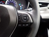 ステアリングスイッチ左側 車間距離切替スイッチ、LTAスイッチ、クルーズコントロールスイッチ、オーディオスイッチ。 前方から目を離すことなく操作できます!