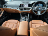 3シリーズセダン 320d Mスポーツ 4WD 本革シート