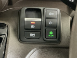 パーキングブレーキはスマートな電子制御式と合わせて渋滞時等にブレーキペダルから足を離しても停車状態を保持してくれるオートブレーキホールド機能で運転が楽になります。スタートはアクセルペダルを踏むだけ