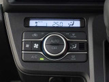 オートエアコンを装備しております!自動で調整してくれますので、車内も快適です☆