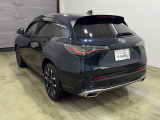 Honda SENSING装着車です。衝突を予測してブレーキをかけたり、前のクルマにちょうどいい距離で走行できる多彩な安心・快適機能を搭載した支援システムがドライバーをサポート。