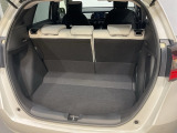 広々としたカーゴスペース。週末のお買い物や長期旅行のたくさんの荷物も積載できます。