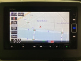 ナビゲーションはフルセグTV、インターナビ対応のGathers純正メモリーナビを搭載しています。Bluetoothオーディオ機能がありますので、スマートフォンなどの音楽も再生できます。