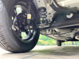 お車を安心してお乗りいただく為には、足回りの定期点検が欠かせません。サービスサポート(有償保証)では無料点検もご提供しており、安心のカーライフをお過ごしいただけるサポート体制が整っています。