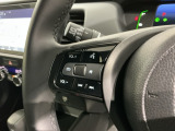 ステアリングにオーディオ操作スイッチが付いています。オーディオ画面に直接タッチしなくても操作が出来ますので、運転に集中できます。