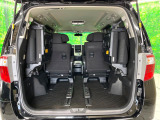 【パワーバックドア】スマートキーや運転席のボタンを押すだけでリアゲートが自動で開閉します!荷物を持っている時や、高い位置にあるバックドアを閉める際に便利な機能です♪