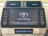 【メーカー純正ナビ】インテリアに溶け込むスタイリッシュな「専用設計」メーカーナビを装備♪視認性や操作性など基本性能にも優れ、より上質なカーライフをお楽しみいただけます。