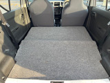 普段のお買い物や通勤、送迎等に十分な荷室スペースを確保しております。セカンドシートを倒すと、大きな荷物の積載も可能です♪
