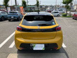 コーナーセンサー付きですので駐車も安心です。