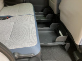 床面に置きたくないお荷物はこの「置きラクボックス」へどうぞ♪