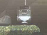 【ドライブレコーダー】ドライブレコーダー装備!走行中はもちろん、あおり運転や事故に遭遇した際、映像で記録し、万一のリスクに備えます。※記録用SDカードはお客様ご自身でご準備いただく必要があります。