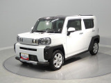 【都会的なフォルム】スーパーなどの限られた駐車スペースでも停めやすく日々の買い出しや送迎をラクに行える利便性が魅力です。毎日の生活にゆとりをもたらします。
