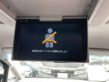 後席モニター