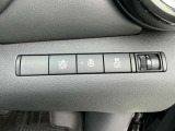 ハンドルヒーターは冬季の運転において、快適性と安全性を両立させた魅力的な機能です!真冬でも、冷たいハンドルで手が凍ってしまい、操作が不安定になることを防ぐことができます!