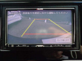バックカメラも付いて車庫入れも安心です。