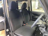 運転席からの視界もよくどなたがお乗りになられても運転しやすい車両になっていますよ