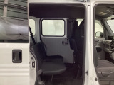 乗車人数や荷物の量、車内での過ごし方に合わせて、シートのレイアウトを変更できます。
