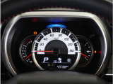 【明るく見やすいメーター】視認性が良く明るく見やすいメーター。運転者にとって見やすいメーターは運転していても疲れないですよね。