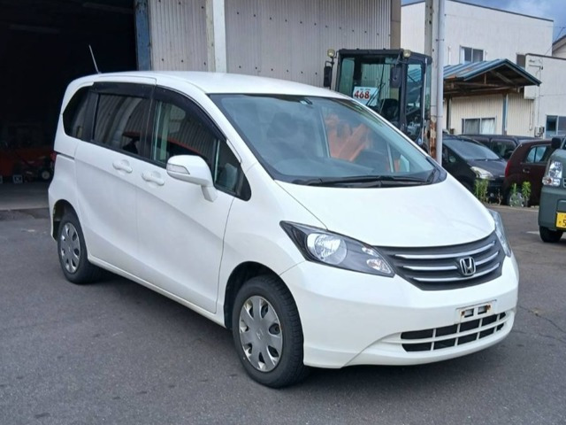 フリード 1.5 G ジャストセレクション 4WD