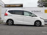 車輌右横になります!車両販売や買取、車検、点検その他一般整備、板金修理、任意保険などなどお車のことならなんでもお任せください!整備や修理もお安く頑張らせて戴きます!
