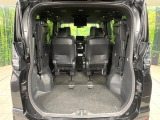 普段のお買い物や通勤、送迎等に十分な荷室スペースを確保しております。セカンドシートを倒すと、大きな荷物の積載も可能です♪