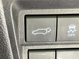 【パワーバックドア】スマートキーや運転席のボタンを押すだけでリアゲートが自動で開閉します!荷物を持っている時や、高い位置にあるバックドアを閉める際に便利な機能です♪