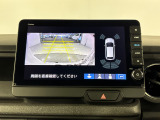 ■バックモニター搭載! バック時目視しにくいクルマの周囲をカメラで映し出し、安全・安心駐車をサポートします。バックの苦手な方も後ろがハッキリ見えるので安心です