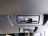 ビルトインタイプのETC2.0装備です!高速道路もストレスなくスムースに走行できますよ。