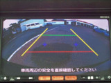 クルマには必ず死角が存在します。駐車場にクルマを止める時、もしぶつかったら・・・、もし子どもがいたら・・・。そんな時、見づらい後方視界をモニターに映し出し、ドライバーを助けてくれるのがバックモニター