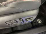 納車前にご案内しますボディーコーティングを施工する事をお勧めします。理由1納車時ピカピカ、2洗車も楽々だし雨で多少の汚れも無くなります、3運転してて気持ちがよいetc.