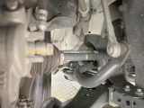 お車を安心してお乗りいただく為には、足回りの定期点検が欠かせません。サービスサポート(有償保証)では無料点検もご提供しており、安心のカーライフをお過ごしいただけるサポート体制が整っています。