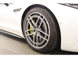 お気軽にお問い合わせください。Tel:075-325-0440 Mobile:070-2313-8676  中古車担当:時女まで