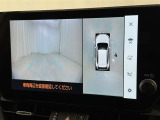 【フロントカメラ】運転席に座った状態で死角になりやすいクルマの前の様子まで確認でき安全ですね♪